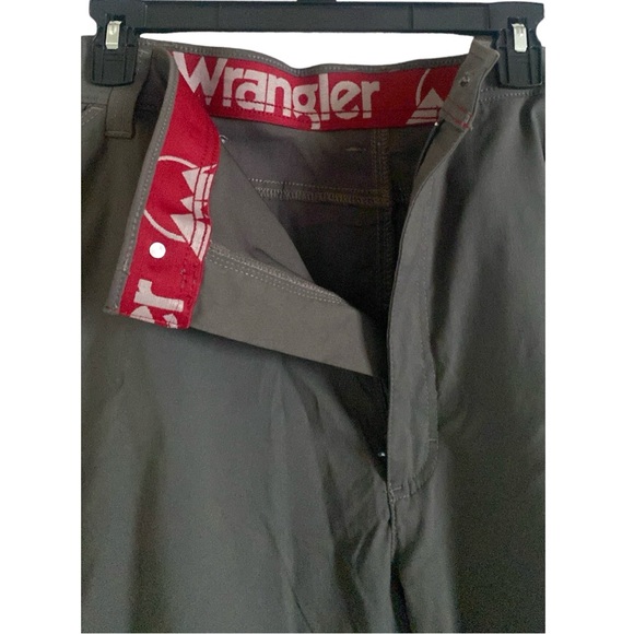 MEN'S PERFORMANCE ELASTIC WAIST SHORT - Picture 4 of 5